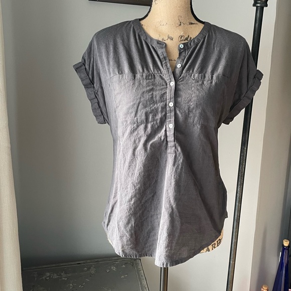 Lucky Brand Tops - NWOT LUCKY BRAND GRAY SHORT SLEEVE TEE